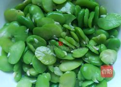 腊肠蚕豆的做法图解6