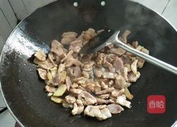 平菇炒肉的做法图解6
