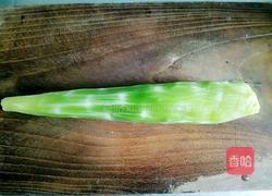 凉拌莴笋的做法图解1