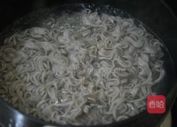 虾酱炒面的做法