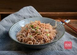 虾酱炒面的做法图解6