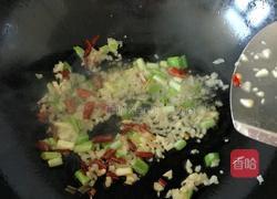 韭菜炒鸭血的做法图解6