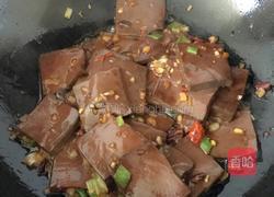 韭菜炒鸭血的做法图解7