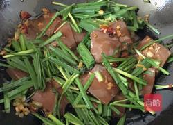 韭菜炒鸭血的做法图解8