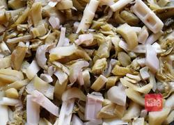 黄竹笋炒酸菜的做法图解8
