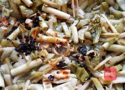 黄竹笋炒酸菜的做法图解9