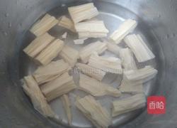 凉拌芹菜腐竹的做法图解3