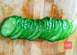 肉末黄瓜丝打卤面的做法图解2