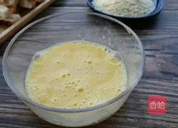 Illustration of how to make golden toast sticks 2