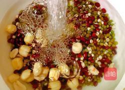 红豆薏米莲子汤（快速便捷版）的做法图解3