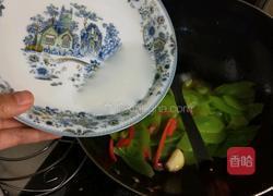 清炒莴苣片的做法图解3