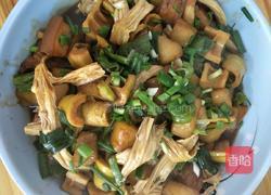 春笋萝卜烩菜的做法图解11