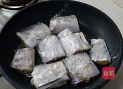 干煸带鱼的做法图解7