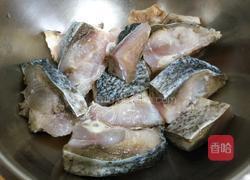 酱焖腊鱼块的做法图解2