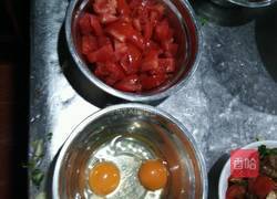 西红柿蛋汤的做法图解1