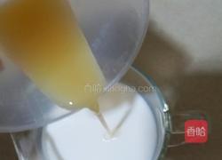 椰香红丝绒可可蛋糕的做法图解2