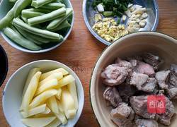 豆角土豆炖排骨的做法图解4