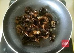 荷兰豆炒木耳的做法图解9
