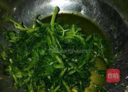 生拌茼蒿菜的做法图解2