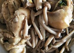 小蘑菇炖鸡腿