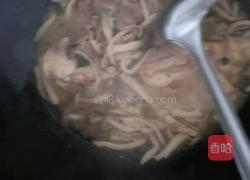 小蘑菇炖鸡腿的做法图解11
