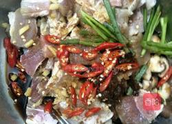 粉蒸咸肉的做法图解1