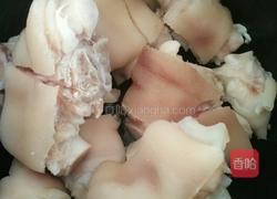 酱香猪脚的做法图解1