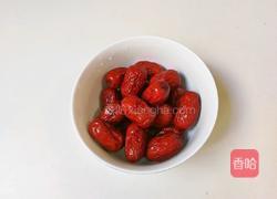 枸杞红枣银耳汤的做法图解4