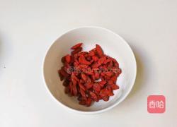 枸杞红枣银耳汤的做法图解5