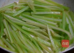 西芹炒肉丝的做法图解5