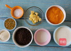 芒果百香果慕斯的做法图解1