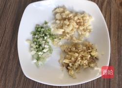 菠菜梗炒肉的做法图解5