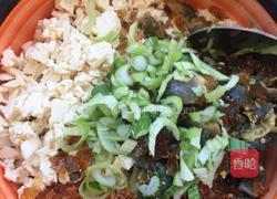 小葱皮蛋拌豆腐的做法图解3