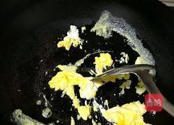 酱油炒饭的做法图解4