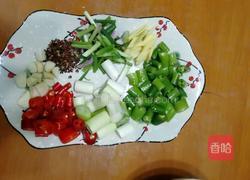 干锅肥肠的做法图解1