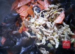 胡萝卜炒木耳的做法图解12