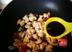 尖椒熘肥肠的做法图解7
