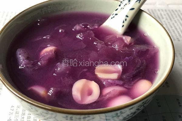 紫薯银耳莲子羹