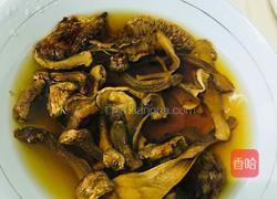 松茸鸡汤的做法图解1