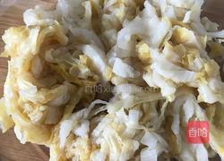 土豆丝炒酸菜丝的做法图解1