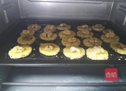 核桃酥饼的做法图解12