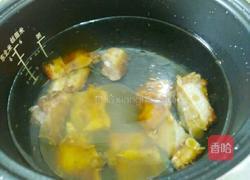 番茄胡萝卜玉米风干排骨汤（电饭煲版）的做法图解12
