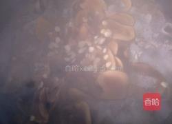 白菜干猪肺汤的做法图解5