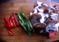 香菇炒腐竹的做法图解2