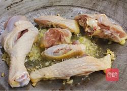 腐竹鸡腿煲的做法图解4