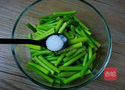 肉丝炒蒜苔的做法图解7