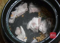 黄豆苦瓜骨头汤的做法图解5