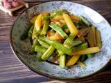 四季豆炒土豆的做法[图]