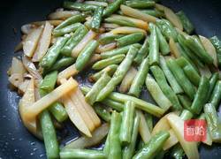 四季豆炒土豆的做法图解9