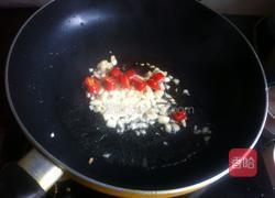 清炒木耳茼蒿的做法图解3